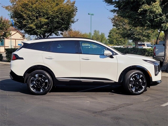 2026 Kia Sportage Hybrid photo 3