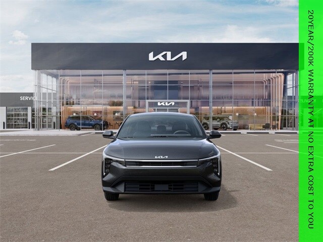 2025 Kia K4 LXS photo 2
