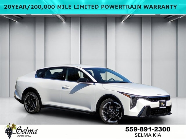 2025 Kia K4 GT-Line's photo