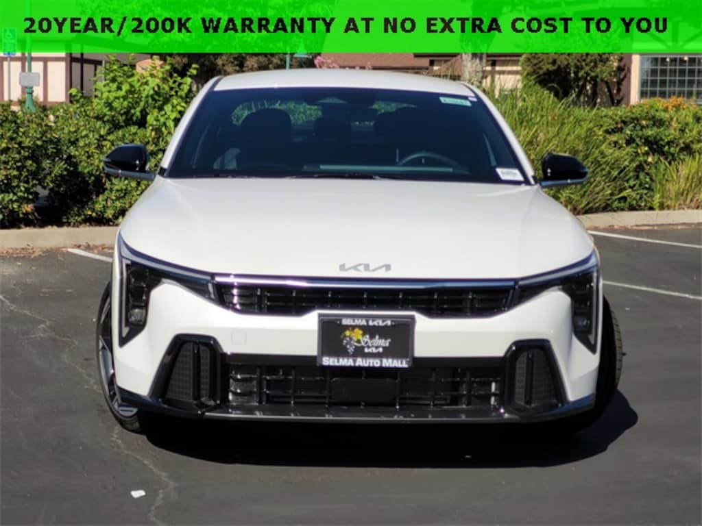 New 2025 Kia K4 GT-Line Sedan