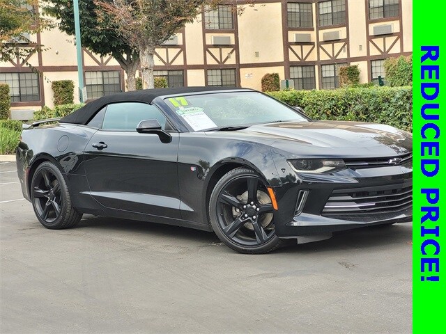 2017 Chevrolet Camaro 2LT photo 3