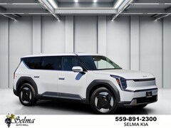 2026 Kia EV9 Light Long Range SUV
