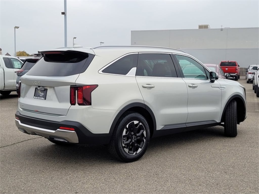 New 2026 Kia Sorento S SUV