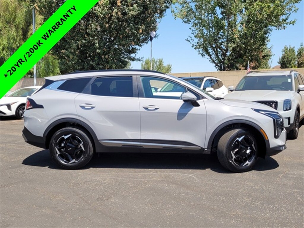 New 2026 Kia Sportage Hybrid EX SUV