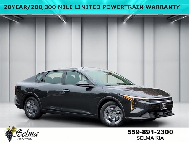 2025 Kia K4 LX's photo