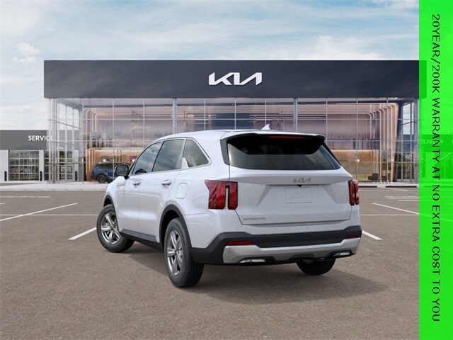 2026 Kia Sorento LX photo 3
