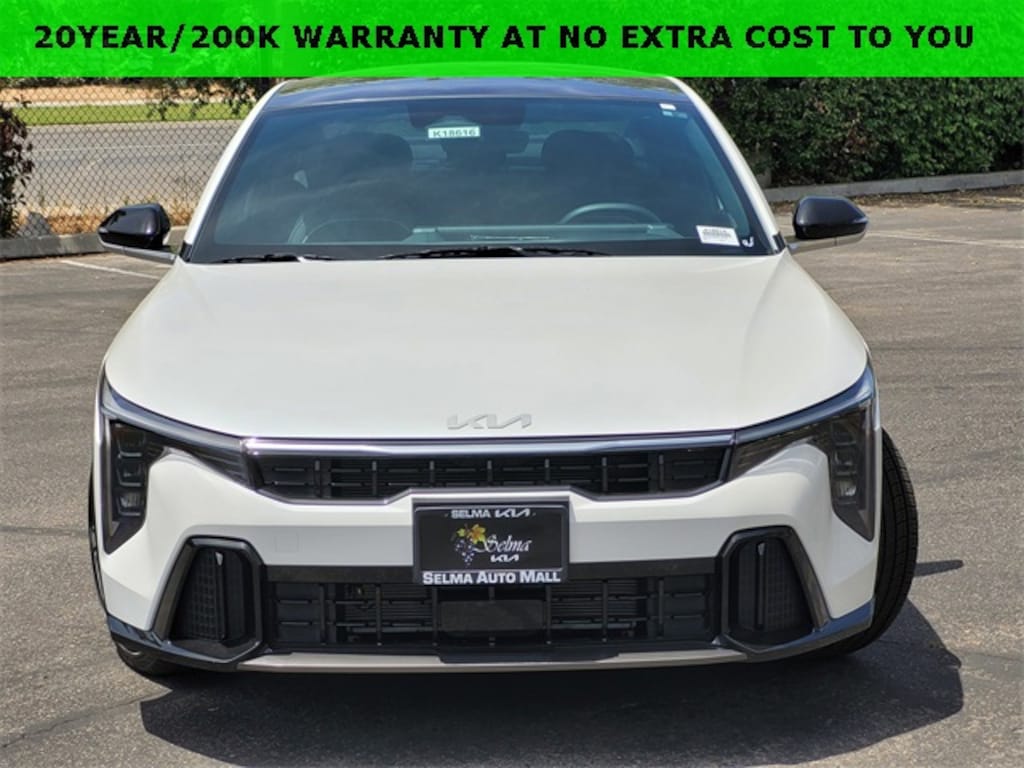 New 2025 Kia K4 GT-Line Sedan