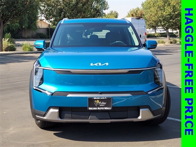 2026 Kia EV9 Wind photo 2