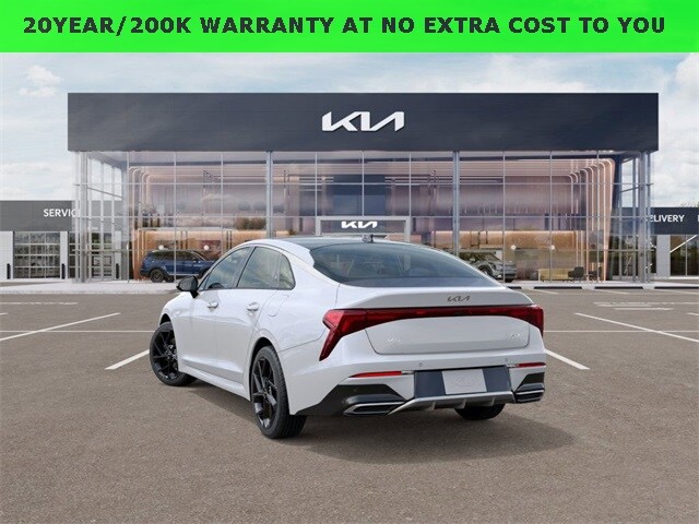 2026 Kia K5 GT-Line photo 4