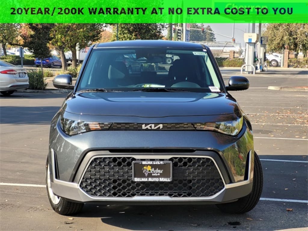 New 2025 Kia Soul LX Hatchback