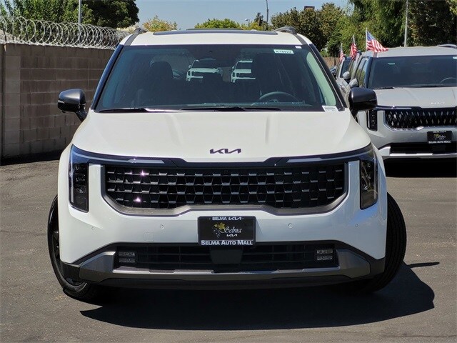 2026 Kia Carnival SX photo 2