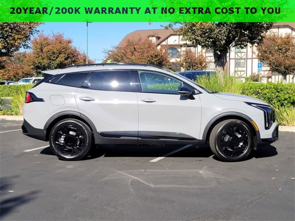 New 2026 Kia Sportage Plug-In Hybrid X-Line SUV