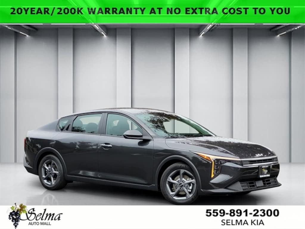 New 2025 Kia K4 LXS Sedan