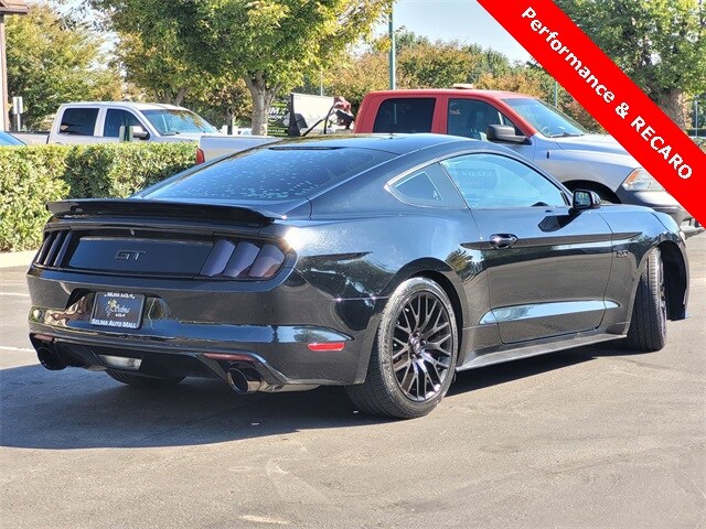 2016 Ford Mustang GT photo 4