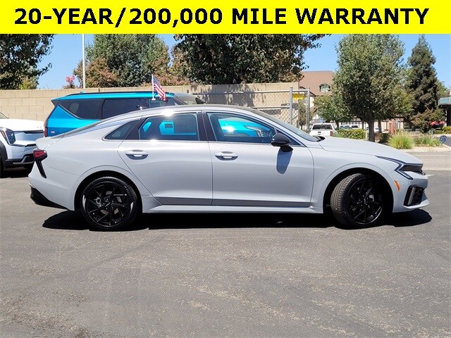 2026 Kia K5 GT-Line photo 3
