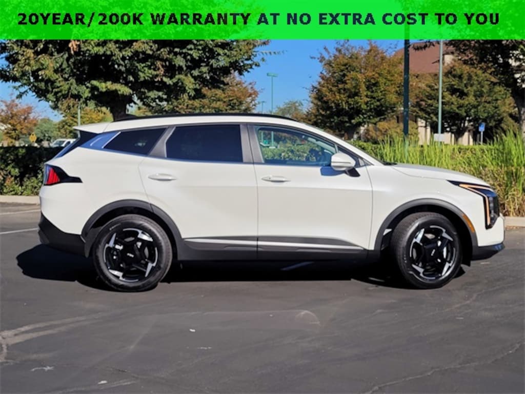 New 2026 Kia Sportage Hybrid EX SUV