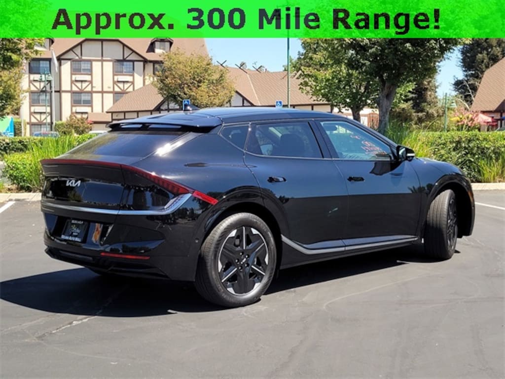 New 2025 Kia EV6 Wind SUV