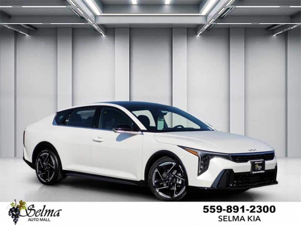 New 2025 Kia K4 GT-Line Sedan
