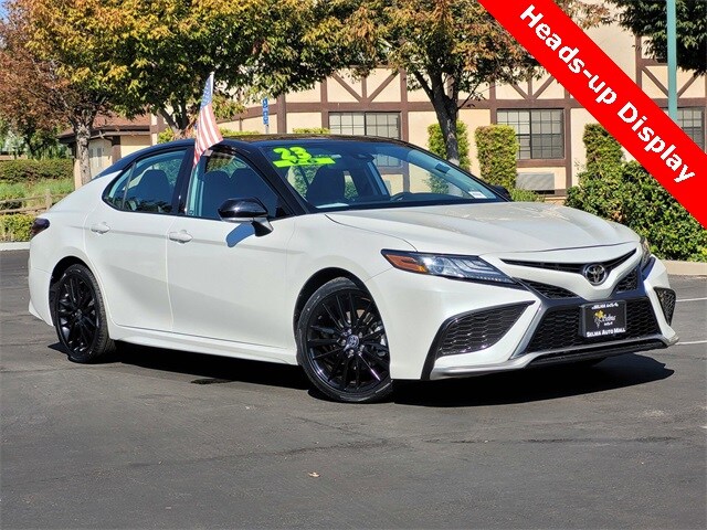2023 Toyota Camry XSE V6 photo 2