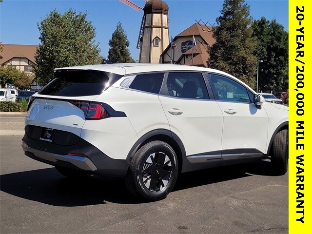 2026 Kia Sportage Hybrid LX photo 4