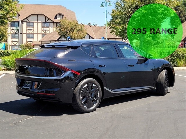 2025 Kia EV6 Wind photo 3