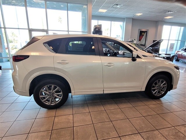 2025 Mazda CX-5 2.5 S Preferred photo 3