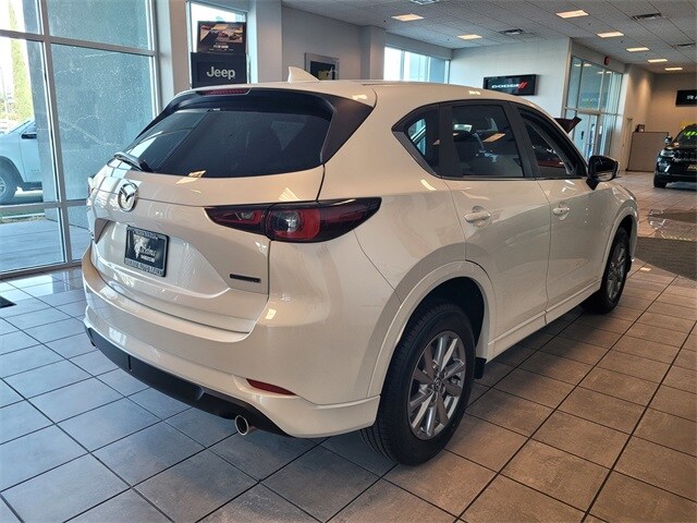 2025 Mazda CX-5 2.5 S Preferred photo 4