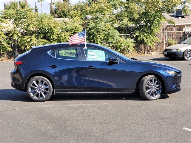 2024 Mazda Mazda3 Hatchback 2.5 s Preferred photo 4