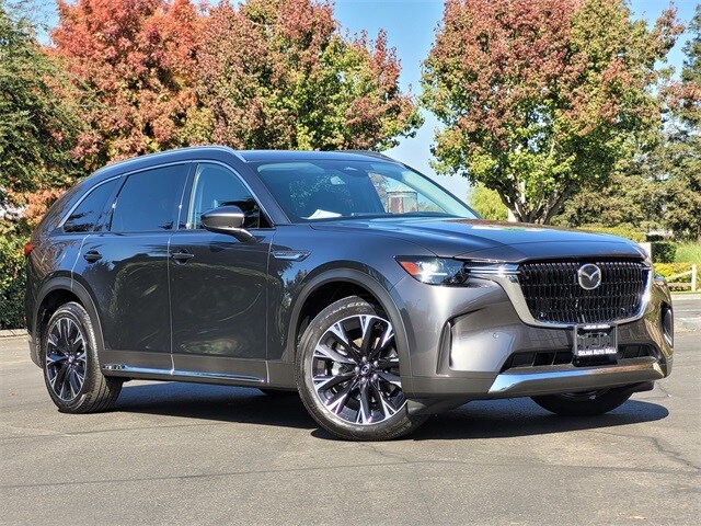 2024 Mazda CX-90 Plug-in Hybrid Premium photo 2