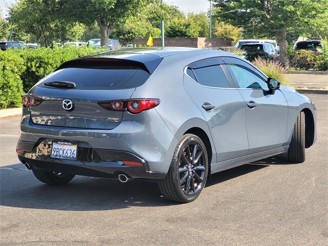 2022 Mazda Mazda3 Carbon photo 4