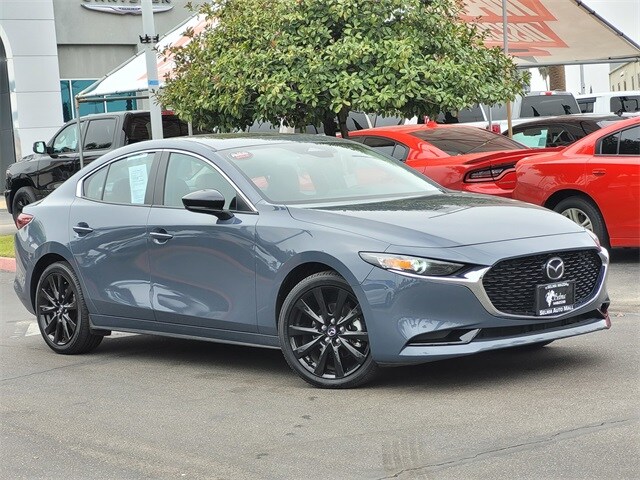 2025 Mazda Mazda3 Sedan 2.5 s Carbon photo 2