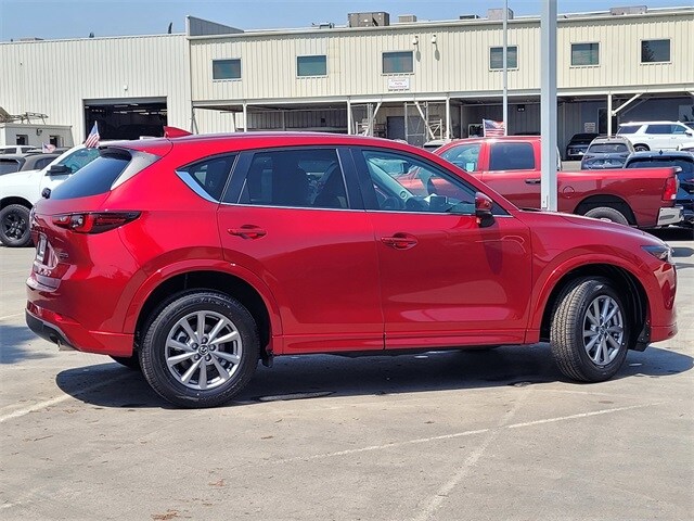 2025 Mazda CX-5 2.5 S Preferred photo 2
