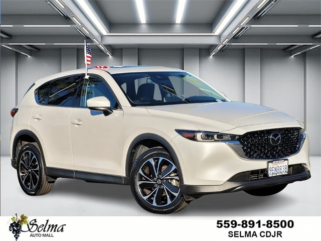 2023 Mazda CX-5 S Premium package