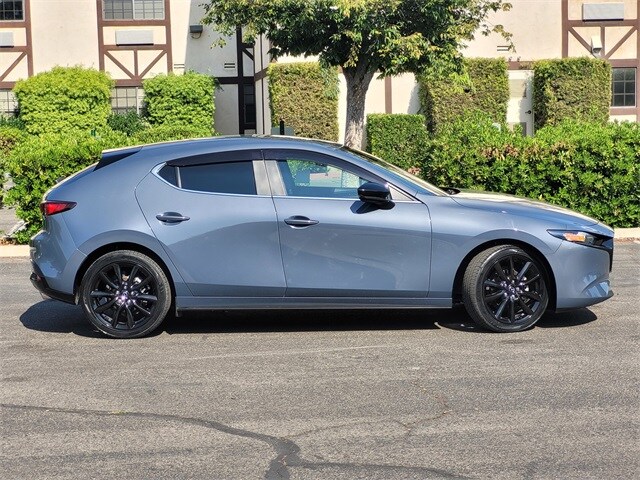 2022 Mazda Mazda3 Carbon photo 3