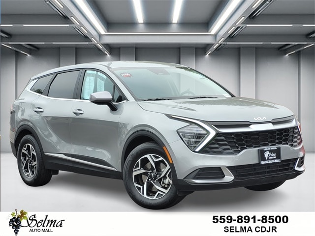 2024 Kia Sportage LX's photo