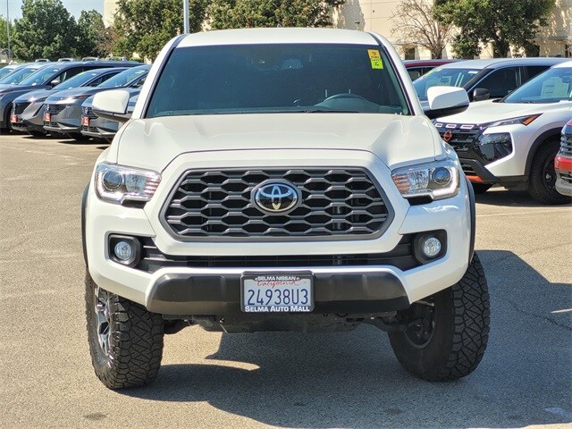2023 Toyota Tacoma TRD V6 photo 3