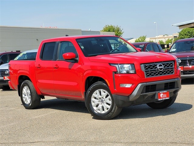 2023 Nissan Frontier SV photo 2