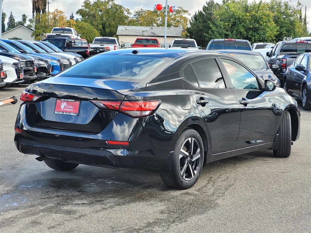2024 Nissan Sentra SV photo 4