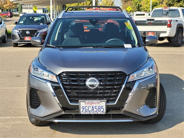 2023 Nissan Kicks SV photo 3