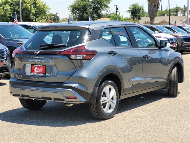 2025 Nissan Kicks Play S photo 4