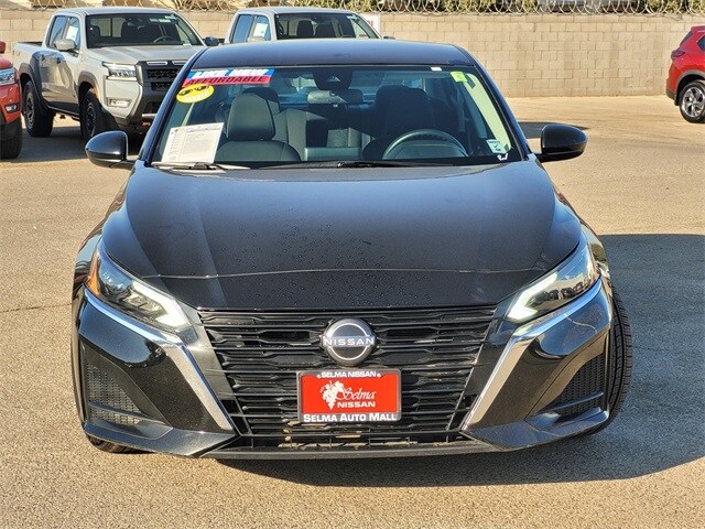 2023 Nissan Altima 2.5 SV photo 3