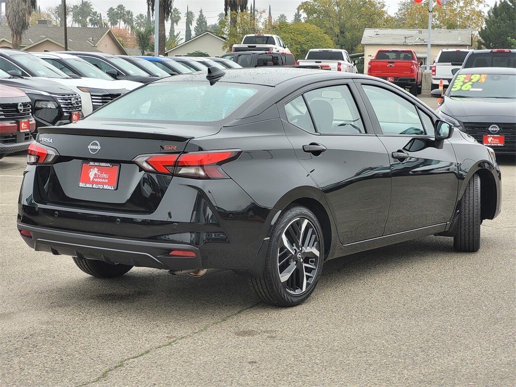 New 2025 Nissan Versa 1.6 SR Sedan