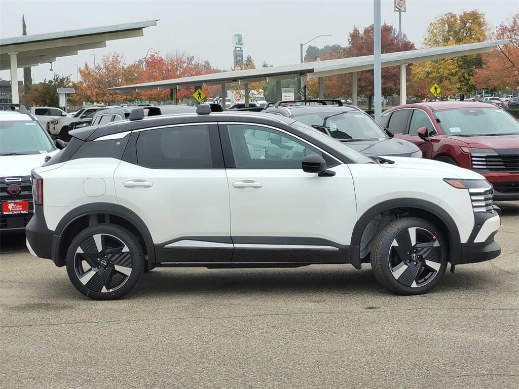 New 2026 Nissan Kicks SR SUV