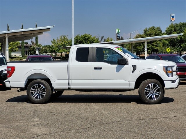 2023 Ford F-150 XL photo 3