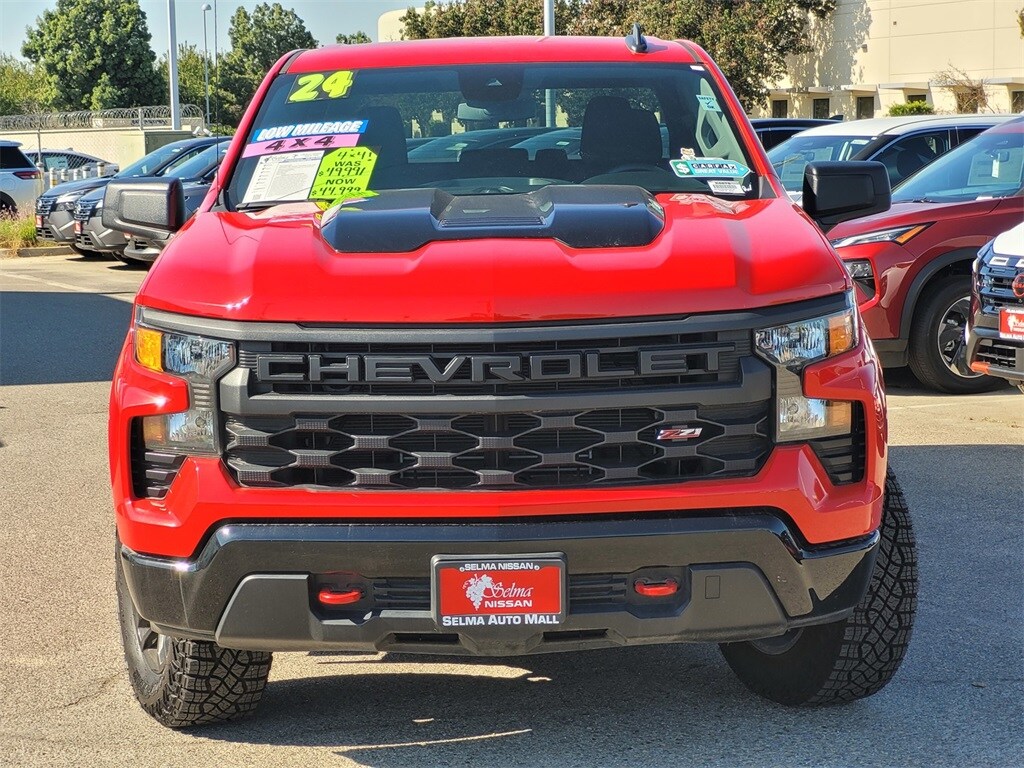 2024 Chevrolet Silverado 1500 Custom Trail Boss photo 2