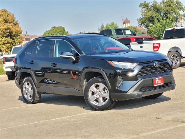 Used 2023 Toyota RAV4 XLE with VIN 2T3W1RFV4PW273494 for sale in Northfield, Minnesota