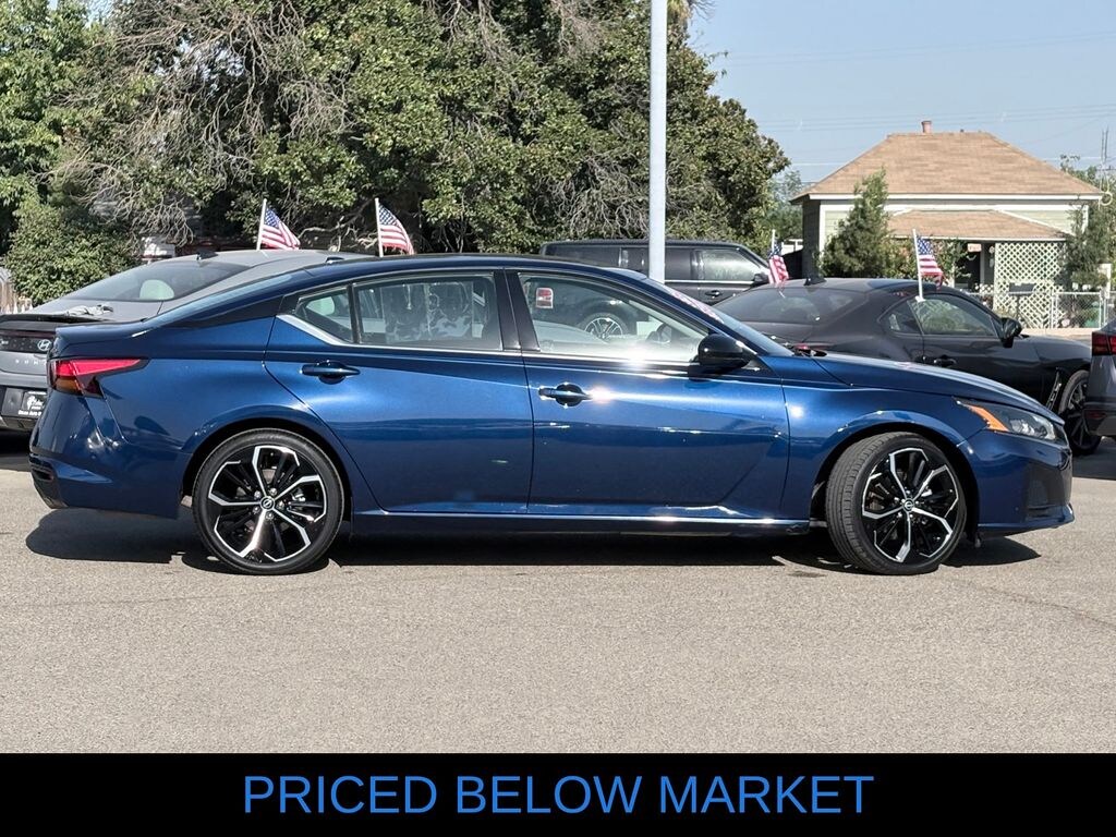 Used 2024 Nissan Altima 2.5 SR Sedan