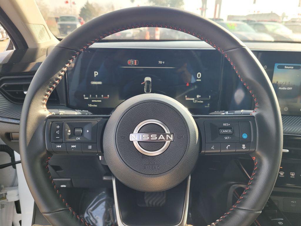 2026 Nissan KICKS SR - Photo 12