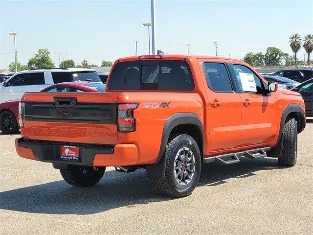 2025 Nissan Frontier PRO-4X photo 4