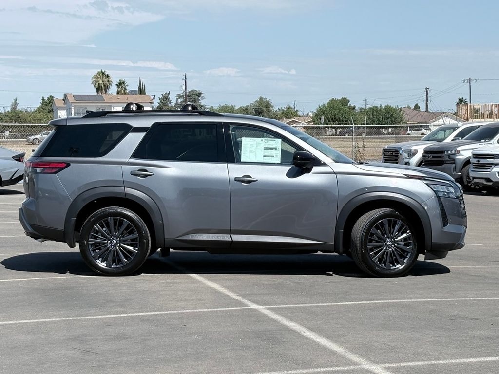 New 2026 Nissan Pathfinder SL SUV